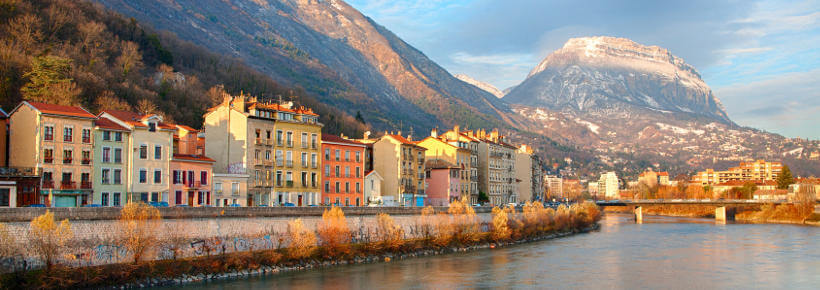 Location de bus pour Grenoble Location de bus pour Grenoble